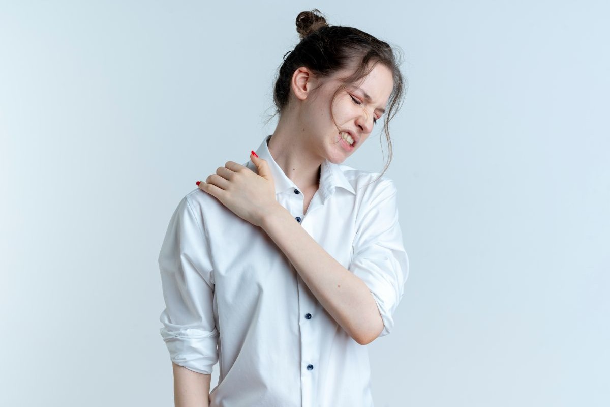 frozen-shoulder-early-signs-causes-and-effective-treatment